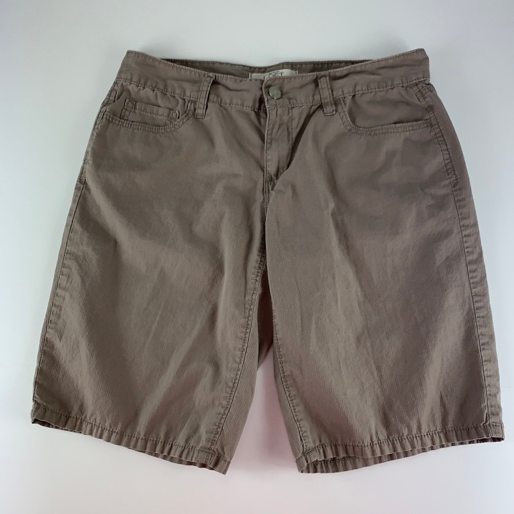 Ann Taylor LOFT Sz 2 Long Bermuda Shorts Casual